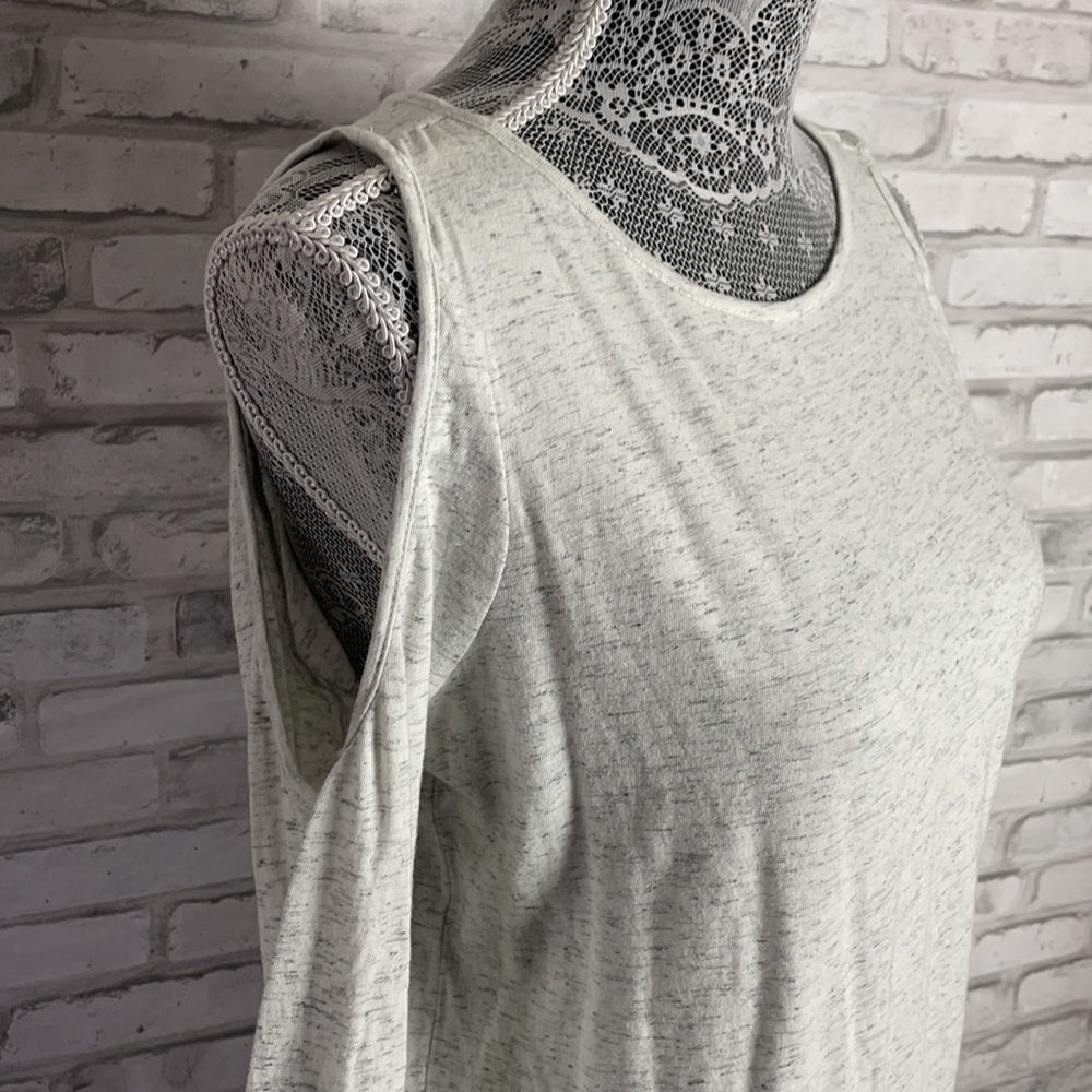 Loft Cold Shoulder Top - Picture 2 of 5
